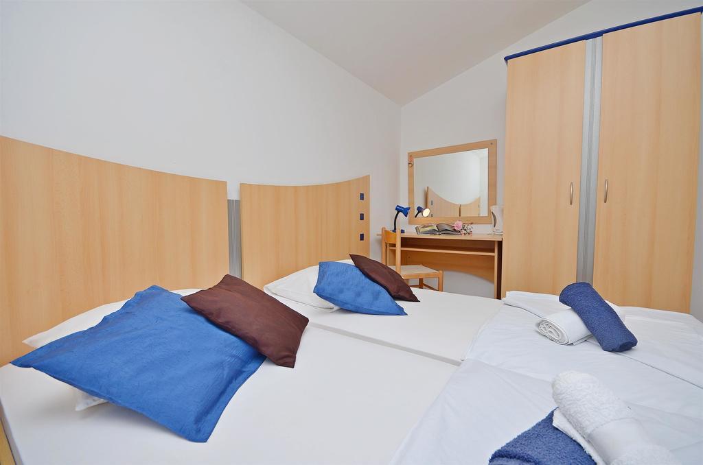 Apartments Mira Tribalj 外观 照片